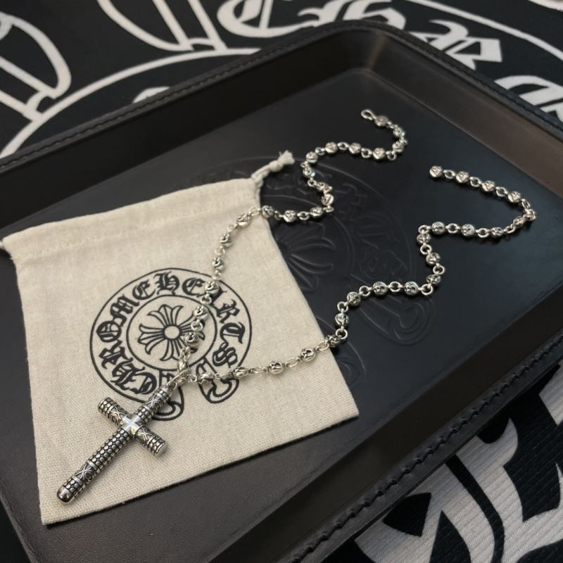 Ch*0me He**ts necklaces